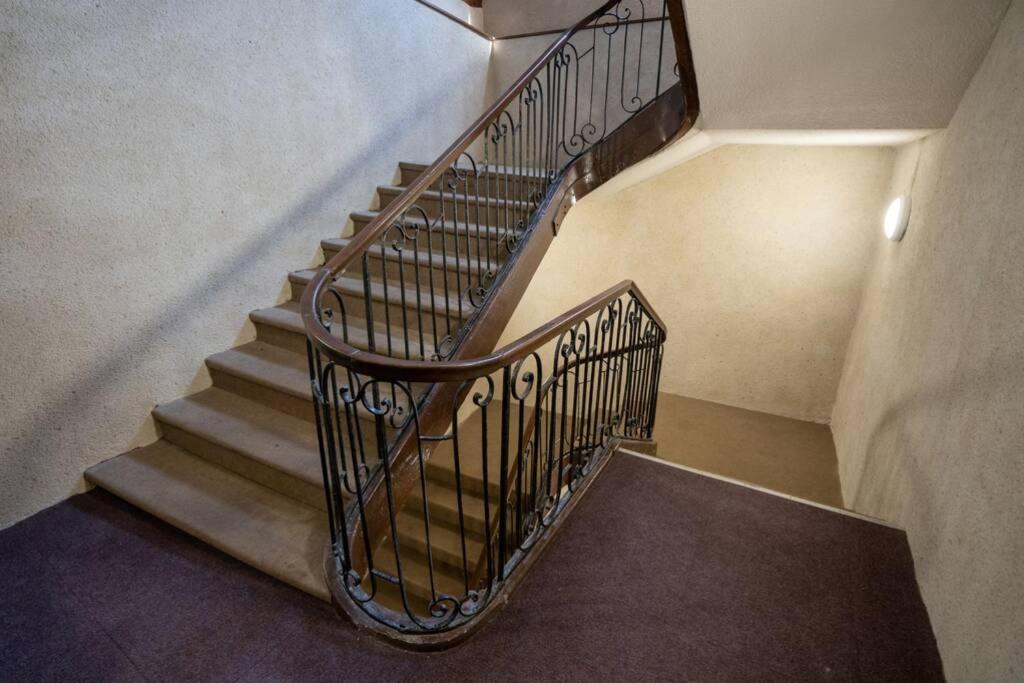 La Veilleuse - Appartement Au Coeur Du Centre Ville Limoges Exteriör bild